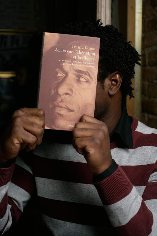 This is Not Facebook ?/Super Nase&Co